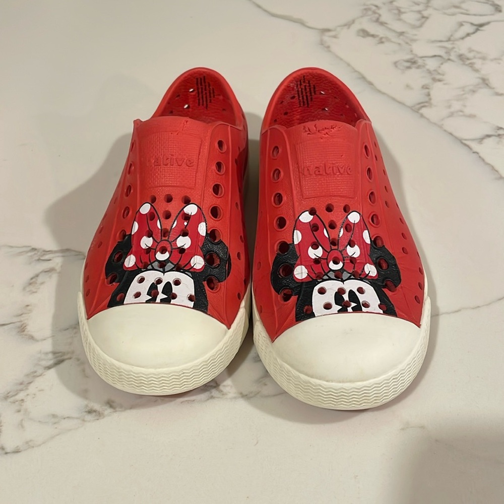 Native Jefferson girls Minnie Mouse